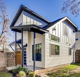 2210 Canterbury St Unit 2, Austin, TX 78702
