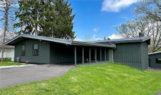 128 Old Glenwood Rd, West Falls, NY 14170