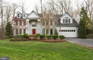 8521 Oak Chase Cir, Fairfax Station, VA 22039
