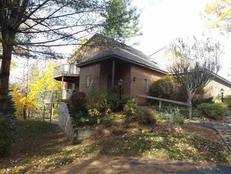 1140 Murphys Rd Unit B, Quechee, VT 05059