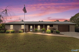 1707 Byron Rd, Scottsboro, AL 35769
