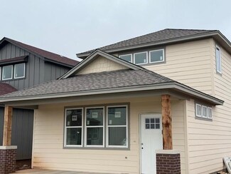 127 S Walnut St, Edmond, OK 73003