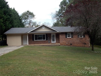 314 Cypress St, Hudson, NC 28638