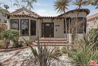 571 N Cahuenga Blvd, Los Angeles, CA 90004