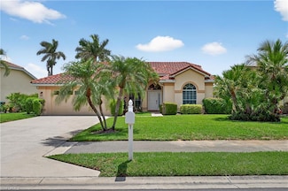 2138 E Crown Pointe Blvd, Naples, FL 34112
