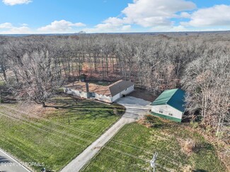 3770 State Road Aa, Holts Summit, MO 65043