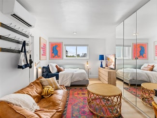 1111 W 10th St Unit 206, Austin, TX 78703