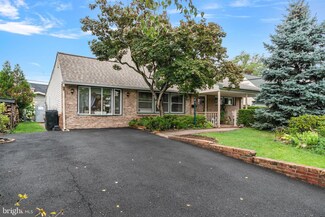 5 Nasturtium Ln, Levittown, PA 19054