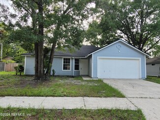 7000 Huntington Woods Cir E, Jacksonville, FL 32244