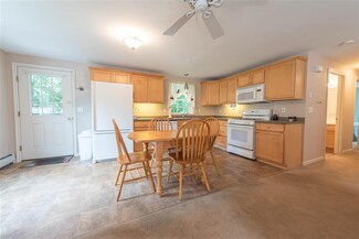 14 Bentwood St, Concord, NH 03303