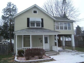 360 Moseley St, Elgin, IL 60123