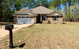 2 Foxfire Ln, Wedgefield, SC 29168