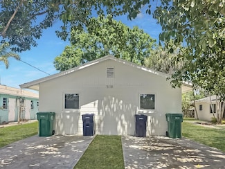 518 12th Street Dr W Unit B, Palmetto, FL 34221