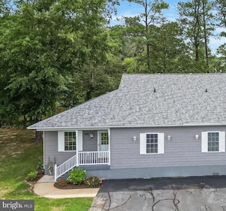 17288 Crab Pot Ln, Piney Point, MD 20674