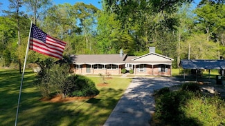 1501 Barbour Ln, Eufaula, AL 36027