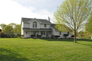 1272 Winchester Dr NE, Swisher, IA 52338
