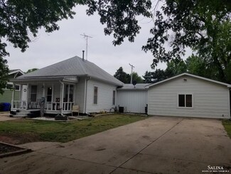 313 N Jackson St, Marquette, KS 67464