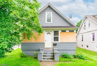 526 Vosseller Ave, Bound Brook, NJ 08805