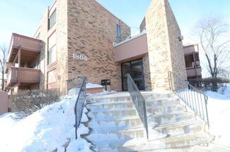 1806 Hemlock Place Unit 205, Schaumburg, IL 60173