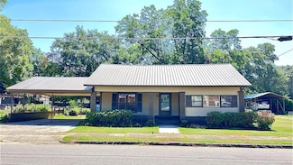 505 Cleveland St, Headland, AL 36345