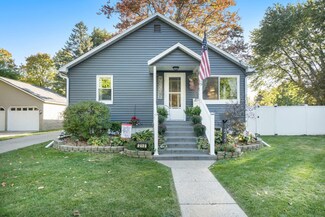 215 W Hammond St, Otsego, MI 49078