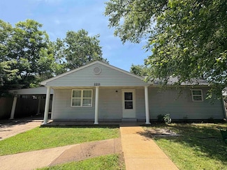 2211 Sutton Dr, Jonesboro, AR 72401