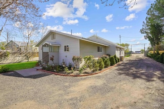 250 Huddleston Rd, Filer, ID 83328