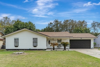620 W Pine St, Mary Esther, FL 32569