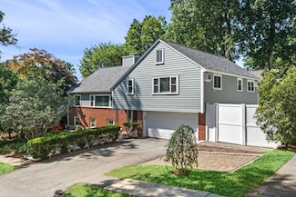 4 Chestnut St, Winchester, MA 01890