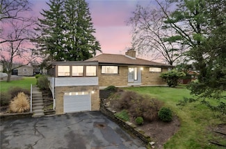 70 Thelma St, Carnegie, PA 15106