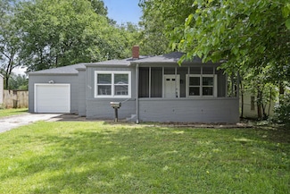 1116 W University St, Springfield, MO 65807