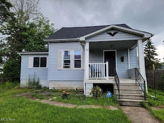 412 Jefferson St, Elyria, OH 44035