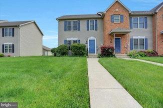 1914 Ashley Dr, Chambersburg, PA 17201