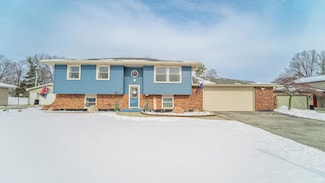 2103 Flemming Rd, Valparaiso, IN 46383