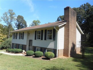 210 Knoxwood Rd, Winston Salem, NC 27107