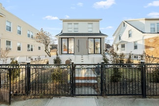 109-44 121st St, South Ozone Park, NY 11420
