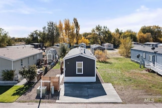 235 Colleen Dr, Mountain Home, ID 83647