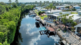 55 N Starboard Dr, Venice, FL 34285