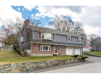 4 Arthur Rd, Wakefield, MA 01880