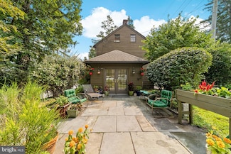 327 E Street Rd, Kennett Square, PA 19348