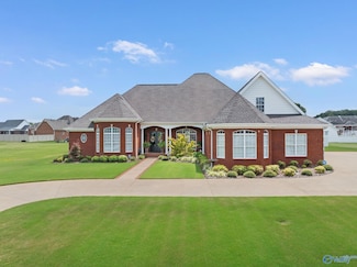 508 Woodfern Dr, Killen, AL 35645