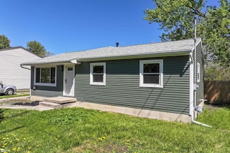 2226 Pollard Rd, Lansing, MI 48911