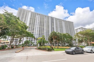 210 174th St Unit 902, Sunny Isles Beach, FL 33160