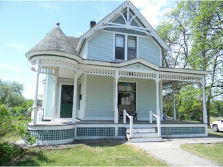 59 Parker St, Winchester, NH 03470