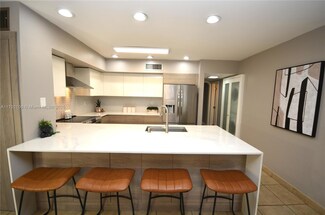 6435 Windmill Gate Rd, Hialeah, FL 33014
