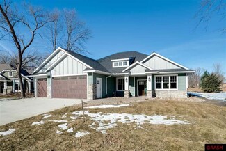 132 Oak Marsh Dr, Mankato, MN 56001