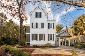 31 Frogmore Rd, Mount Pleasant, SC 29464