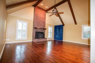 7980 Farindon Dr, Germantown, TN 38138
