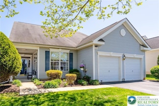 2105 Four Seasons Blvd, Macungie, PA 18062