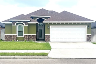 1825 Paraiso Dr, Kingsville, TX 78363